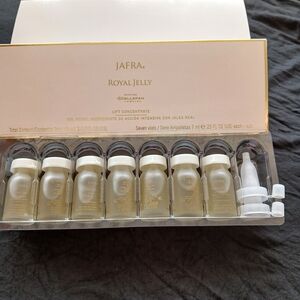 JAFRA Royal Jelly Lift Concentrate Set